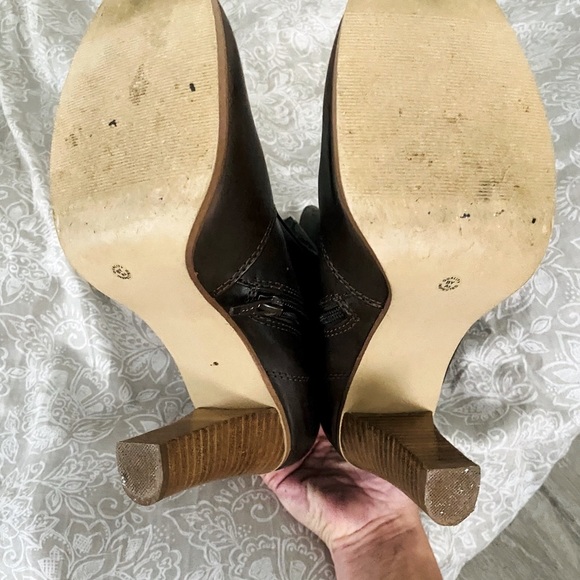 Brown Boots - Picture 5 of 5